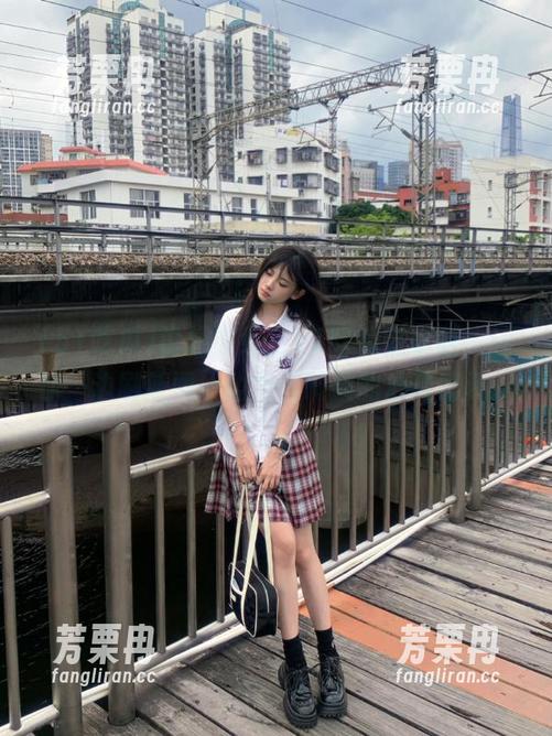 51吃瓜 论坛在线!51吃瓜安卓版,让你一边刷新闻一边抠音响碗的心灵鸡汤。