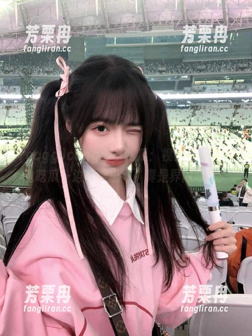 ccgg ccgg今日吃瓜:视频里有人一边吃瓜一边哲学思考,真是界内奇才!