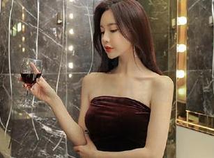 一道独特的线路，带你穿越www.黑料的八卦迷雾！