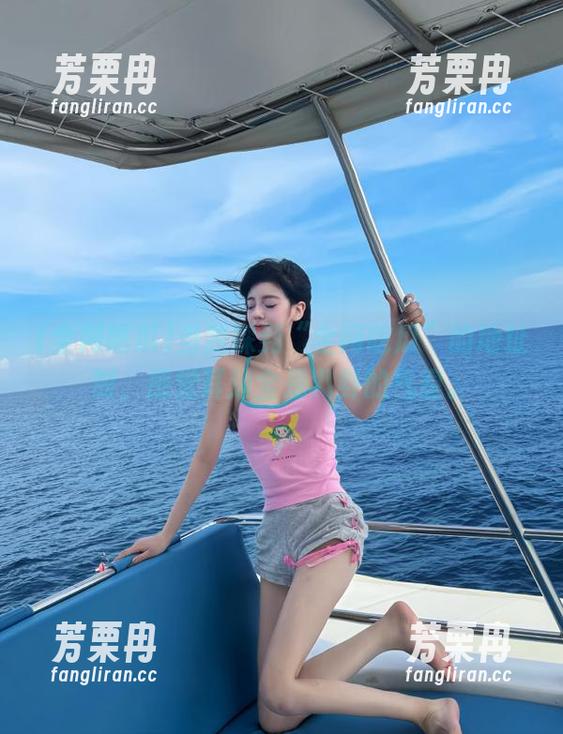 全网吃瓜 当我踩到“全网吃瓜”的地址时,感觉耳边全是八卦的气息。