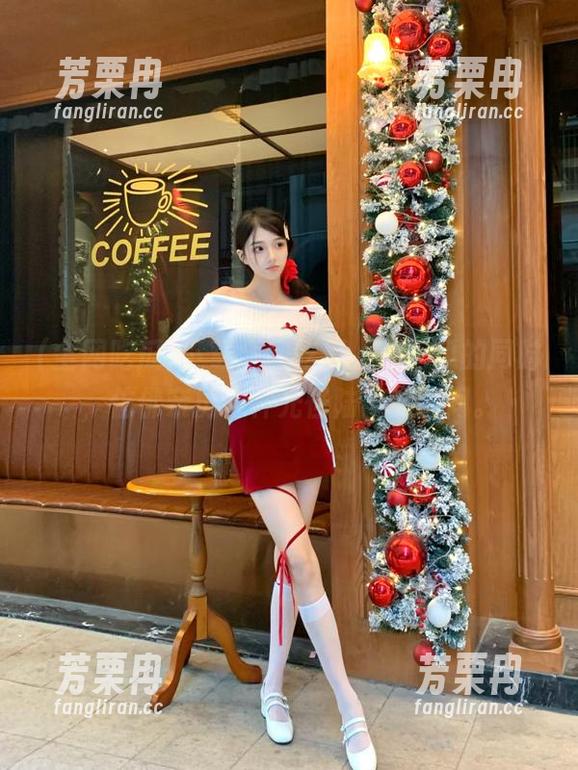全网吃瓜 下载全网吃瓜,在吃瓜的同时,仿佛亲历各种光怪陆离的瞬间。