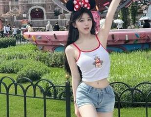 哇，登录吃瓜福利，瞬间又涌现出一堆看似无聊的瓜，啧啧，好奇心又起涨起来。