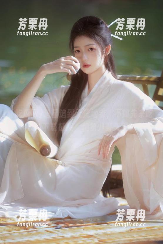 吃瓜网 追星追到天荒地老,不如先来吃瓜网下载链接,饱览八卦天下!