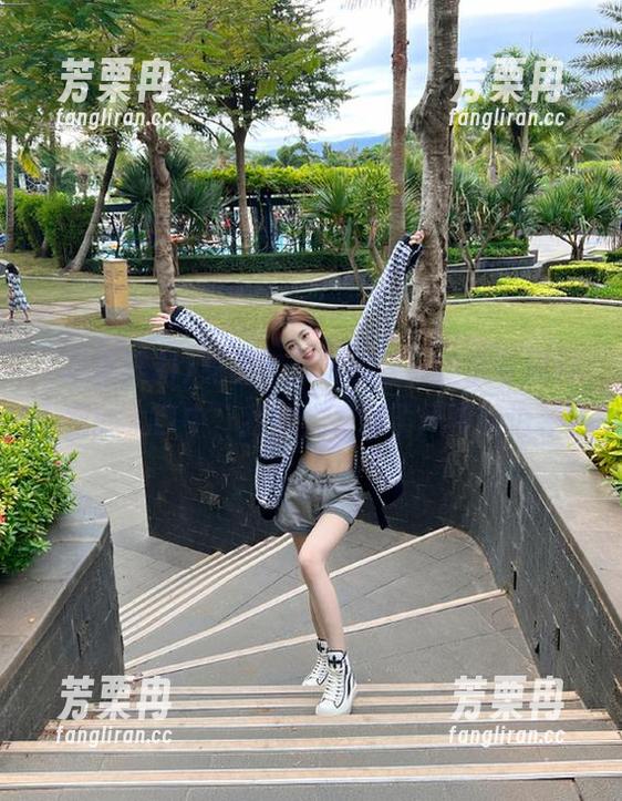 扒哥黑料 免费软件真美好,但扒哥黑料下载的入口中,我仿佛看到了风骚的追寻...