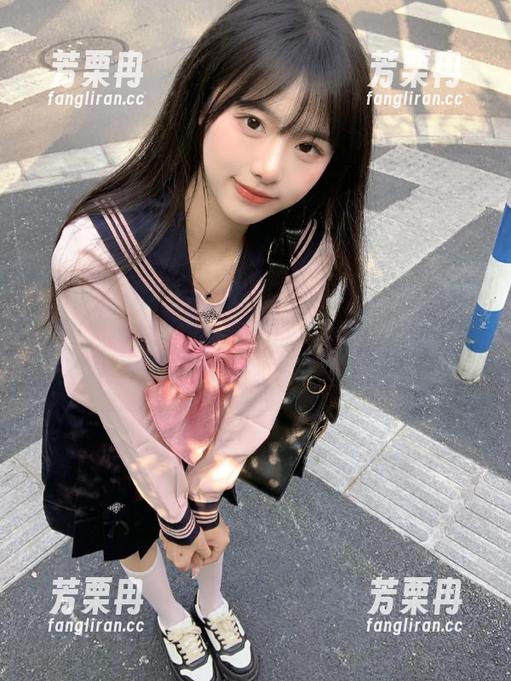 黑料不打烊 “黑料网黑料不打烊”!有料一波接一波,每次刷新都想要戳一戳网址,哈哈