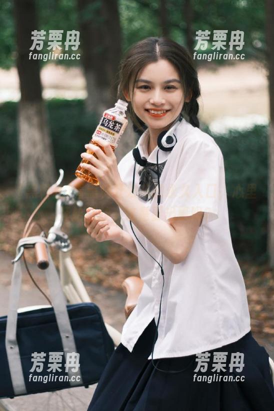 黑料社 看黑料社发布的永久入口,心里开始打鼓,这是要出事吗?