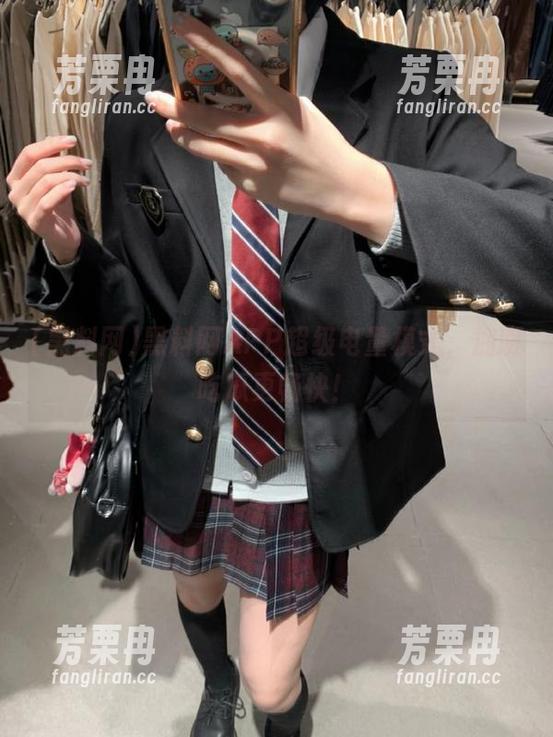 黑料网 黑料网APP超级电量模式,加班吃瓜更畅快!